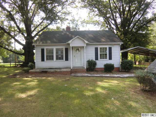 21115 Torrence Chapel Rd, Cornelius, NC 28031 photo 1