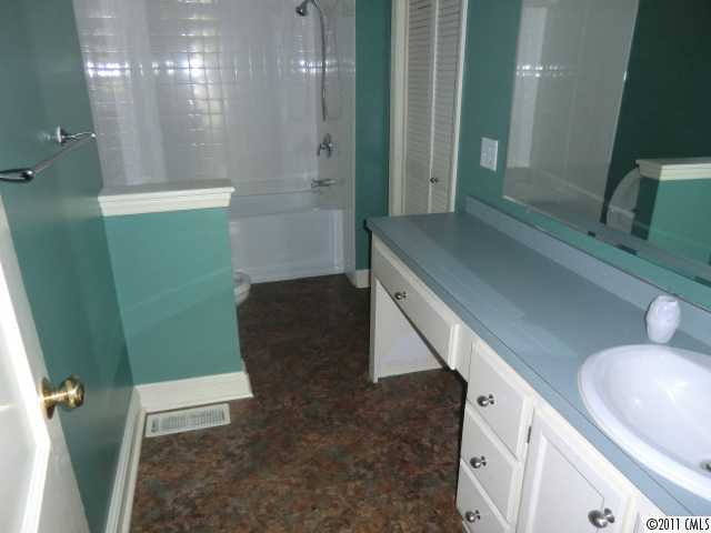 21115 Torrence Chapel Rd, Cornelius, NC 28031 photo 7