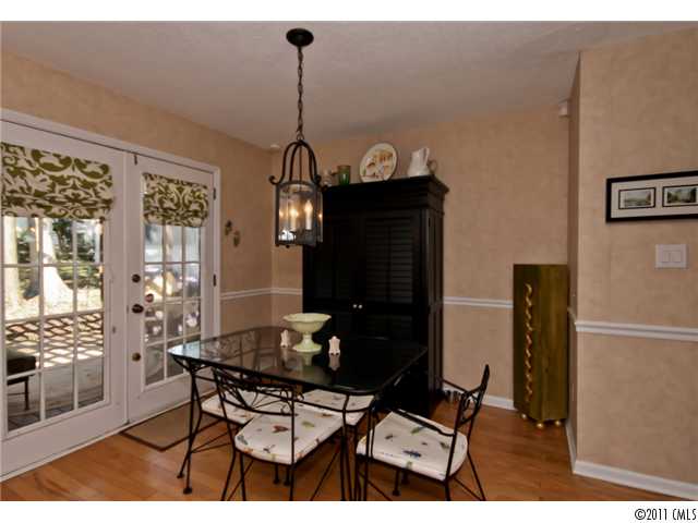 9809 Appleton Ct, Charlotte, NC 28210 photo 9