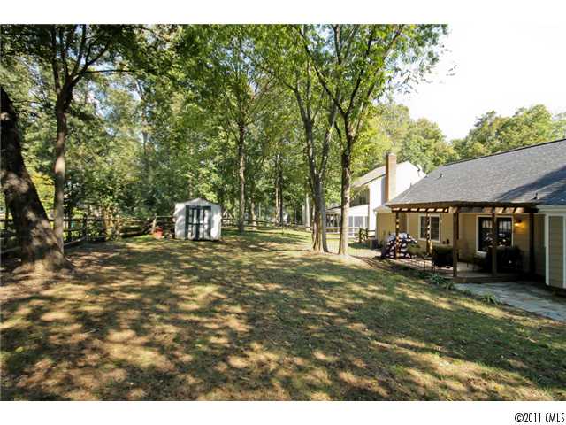 9809 Appleton Ct, Charlotte, NC 28210 photo 16