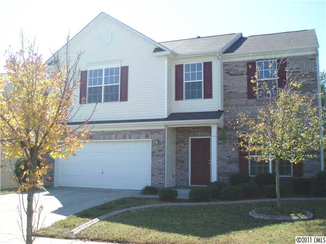 7680 Black Hawk Ln, Tega Cay, SC 29708 photo 1