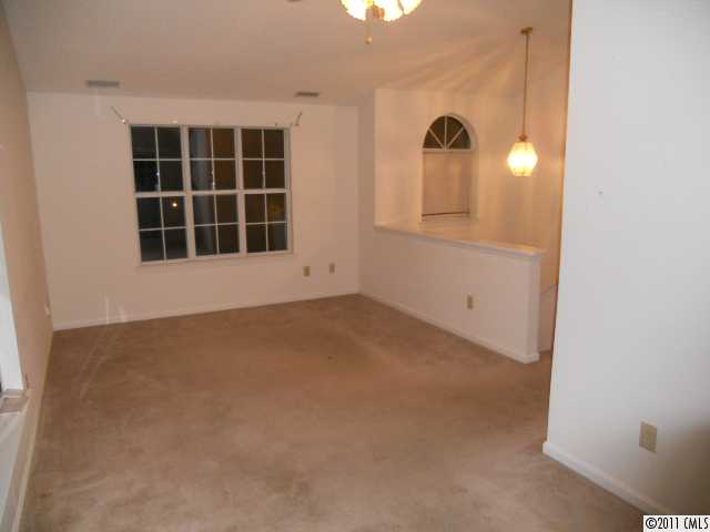 5900 Heathrow Ct, Monroe, NC 28110 photo 2