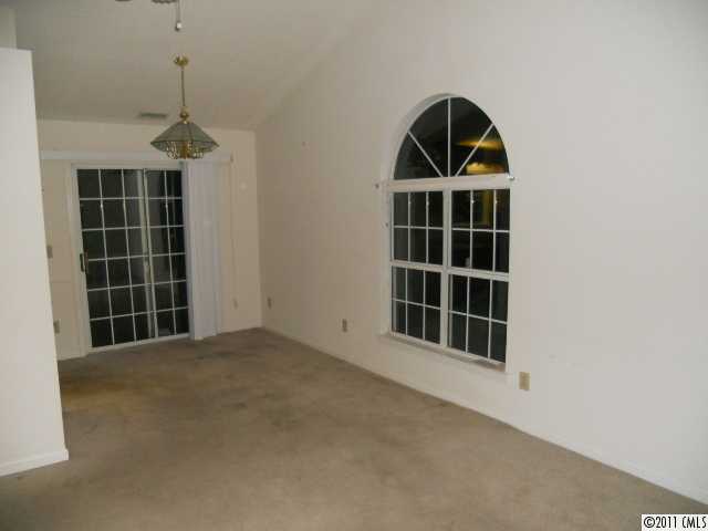5900 Heathrow Ct, Monroe, NC 28110 photo 3