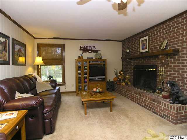 8831 Columbus Rd, Davidson, NC 28036 photo 6