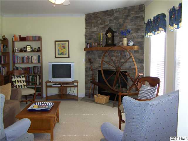 21330 Summerbrook Dr, Cornelius, NC 28031 photo 8