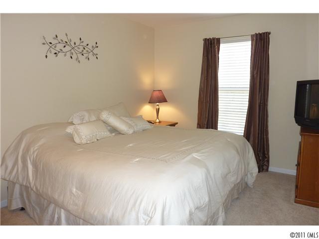 7075 White Bluff Dr, Tega Cay, SC 29708 photo 9