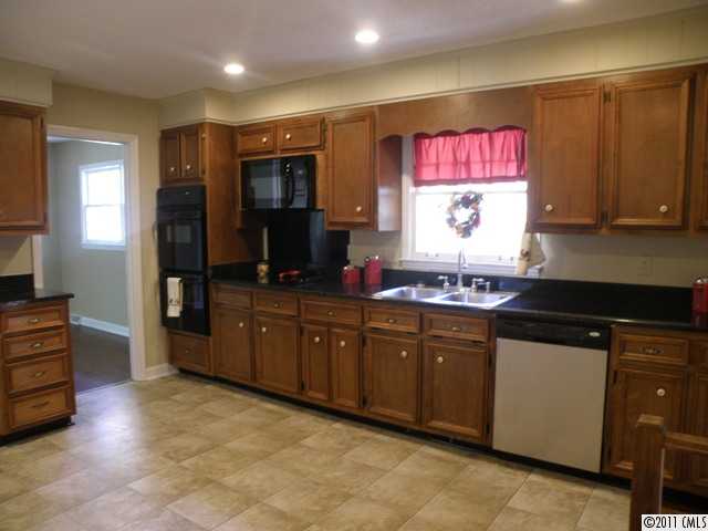 415 Brookgreen Dr, Monroe, NC 28112 photo 4