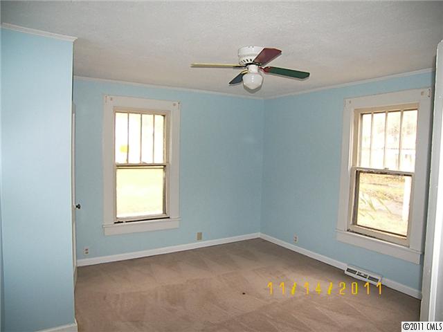 502 E 23rd St, Kannapolis, NC 28083 photo 7