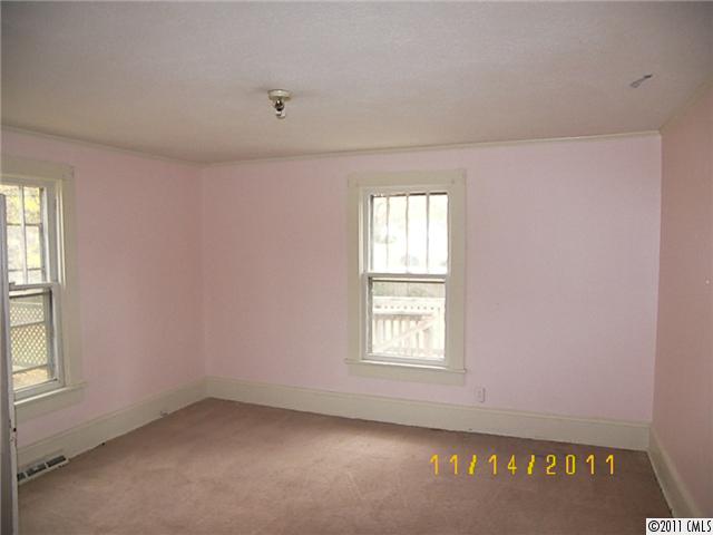 502 E 23rd St, Kannapolis, NC 28083 photo 5