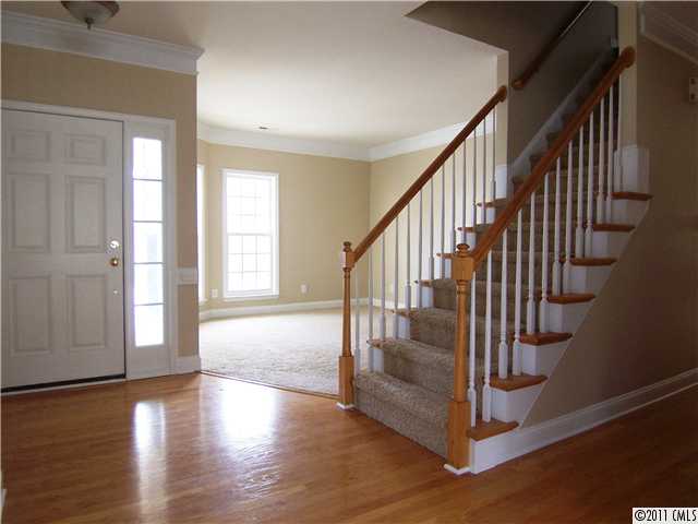 9624 Willow Leaf Ln, Cornelius, NC 28031 photo 2