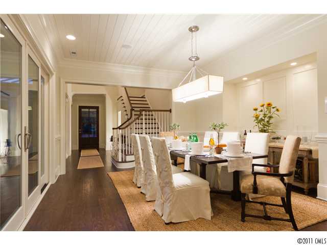 8430 Robbins Crescent Dr, Cornelius, NC 28031 photo 3