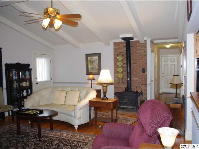 16463 Five Point Rd, Locust, NC 28097 photo 4