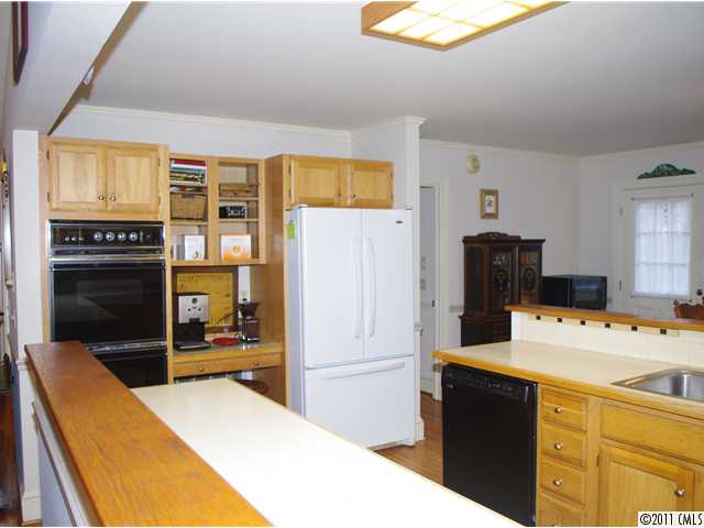16463 Five Point Rd, Locust, NC 28097 photo 9