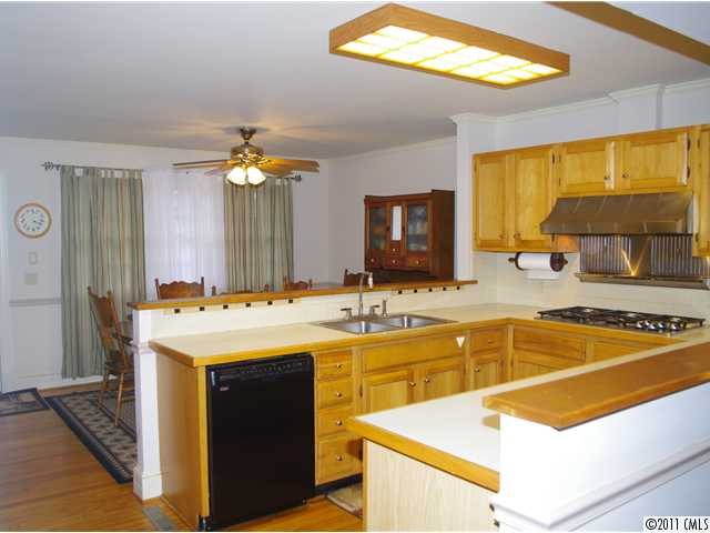 16463 Five Point Rd, Locust, NC 28097 photo 2