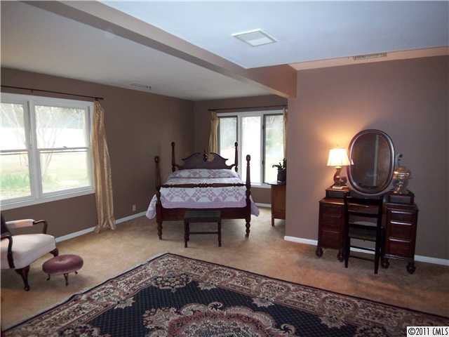 21016 Lagoona Dr, Cornelius, NC 28031 photo 12