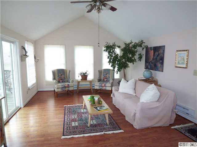 21016 Lagoona Dr, Cornelius, NC 28031 photo 8
