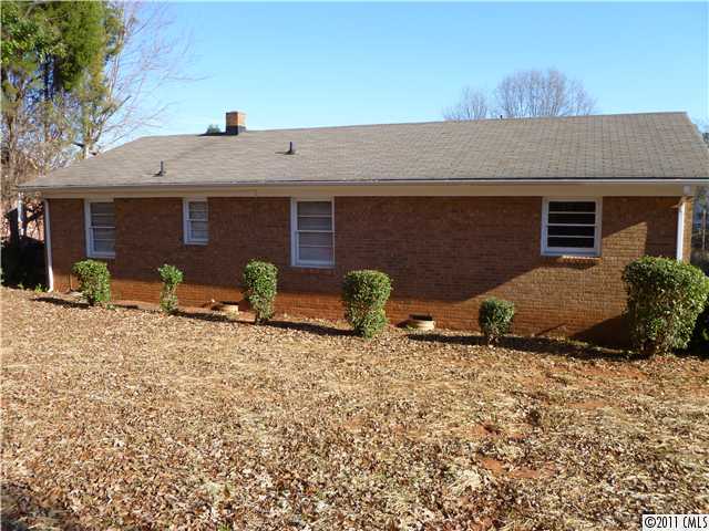223 Lakeside Ave, Davidson, NC 28036 photo 2