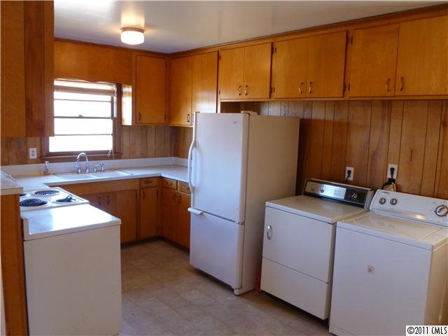 223 Lakeside Ave, Davidson, NC 28036 photo 5