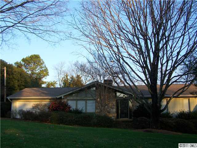 111 S Lynbrook Dr, Davidson, NC 28036 photo 1