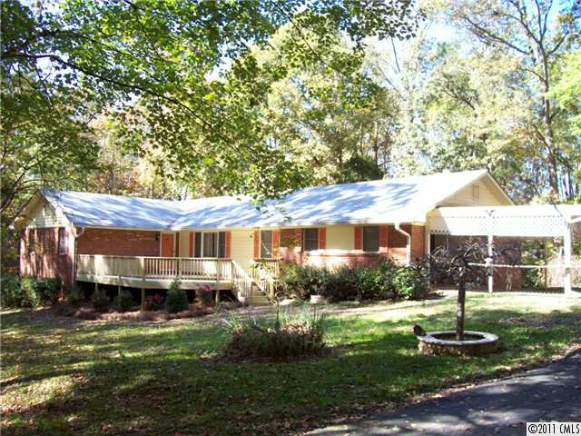 917 Blacksnake Rd, Stanley, NC 28164 photo 1