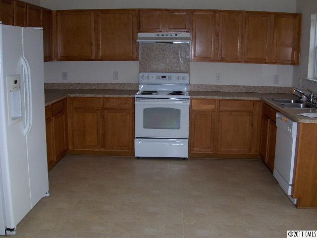 715 Perth Dr, Monroe, NC 28110 photo 2