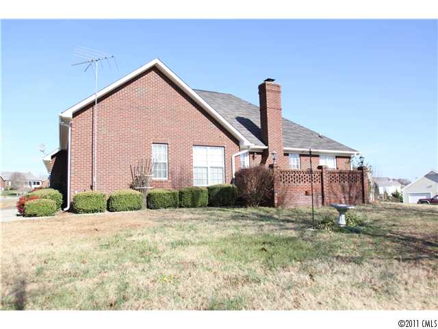 6906 Oxbow Ln, Monroe, NC 28110 photo 3