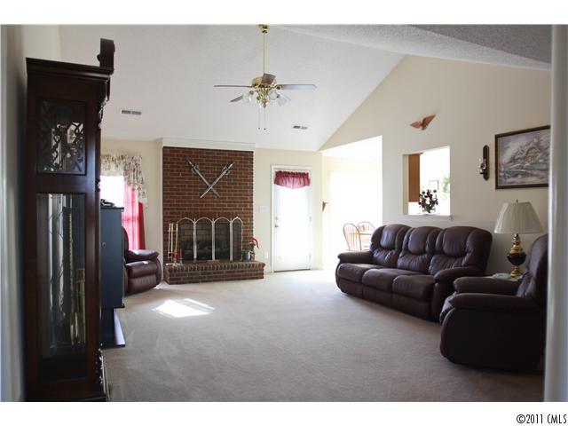 6906 Oxbow Ln, Monroe, NC 28110 photo 5