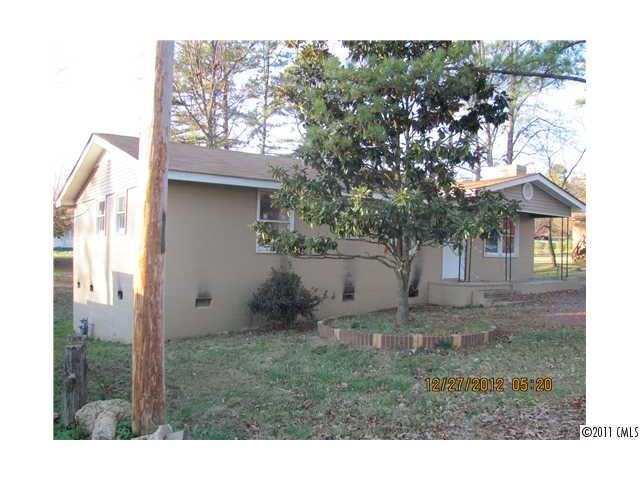 808 Labon St, Monroe, NC 28110 photo 2