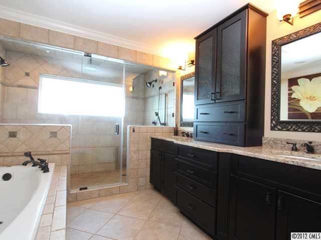 8774 Harbor Cir, Terrell, NC 28682 photo 10