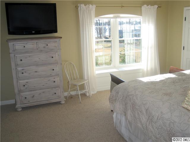 21035 Lakeview Cir, Cornelius, NC 28031 photo 12