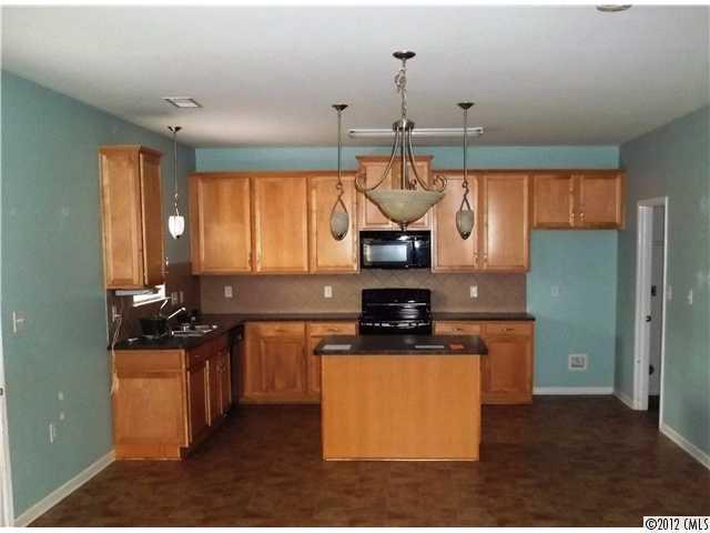 2318 Silver Run Dr, Monroe, NC 28110 photo 2