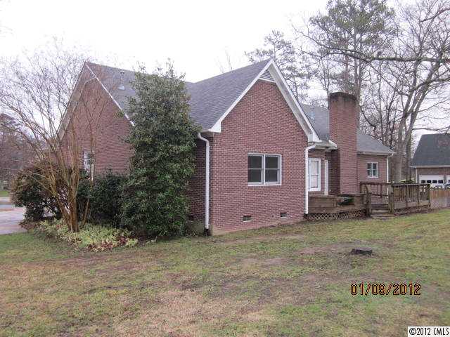 1701 Benjamin Dr, Salisbury, NC 28146 photo 2