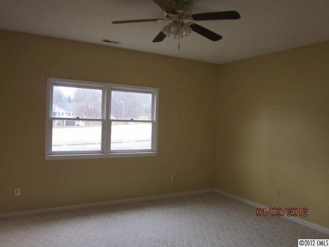 1701 Benjamin Dr, Salisbury, NC 28146 photo 4