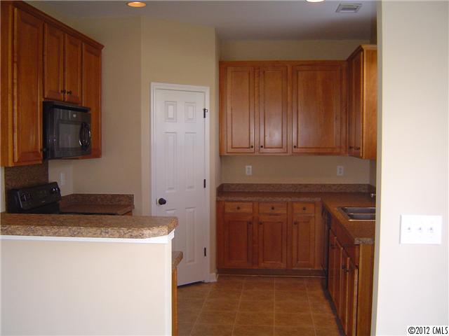 3399 Streamside Dr, Davidson, NC 28036 photo 7