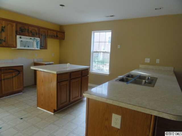 2219 Knollgate Dr, Monroe, NC 28112 photo 2