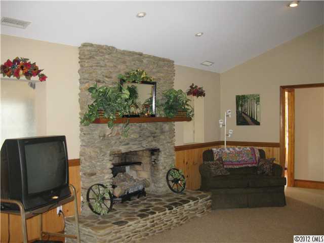 1522 Mullis Rd, Monroe, NC 28112 photo 2