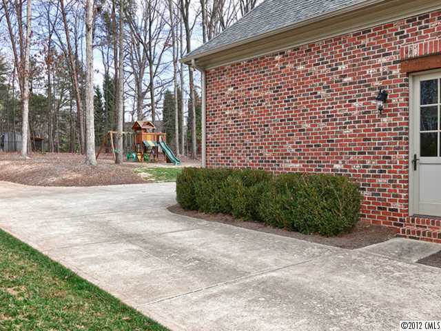 19720 Bustle Rd, Cornelius, NC 28031 photo 15