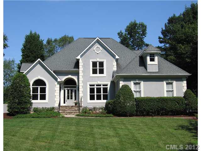 17740 River Ford Dr, Davidson, NC 28036 photo 1