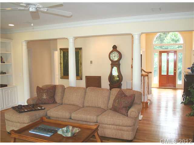 17740 River Ford Dr, Davidson, NC 28036 photo 3