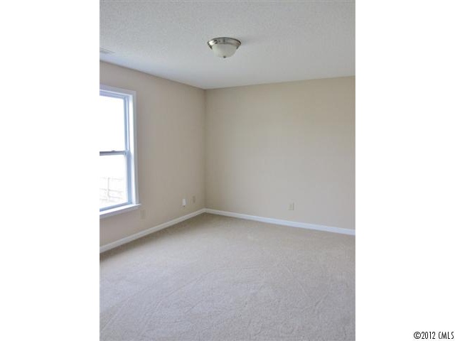 141 Longlea Dr, Clover, SC 29710 photo 4