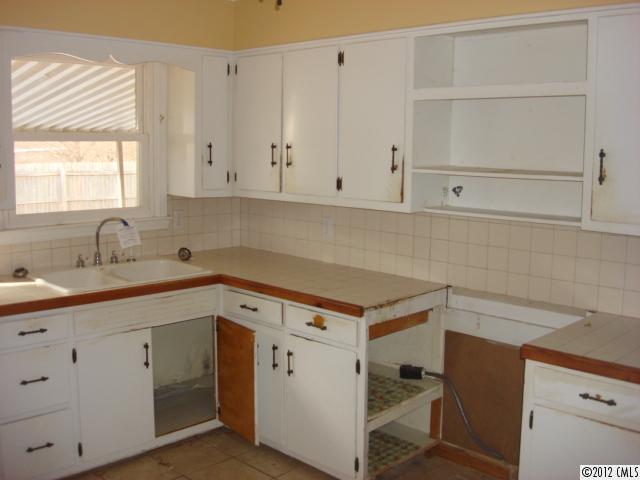 357 Howard Lingerfelt Rd, Vale, NC 28168 photo 4