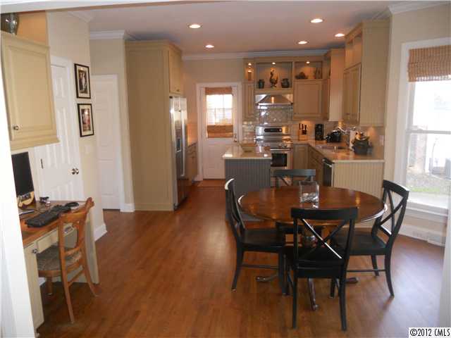 331 Ashby Dr, Davidson, NC 28036 photo 3