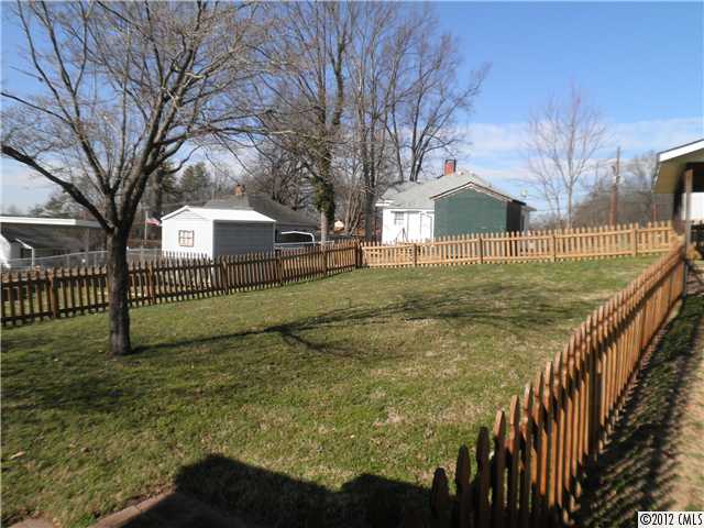 604 W 7th St, Kannapolis, NC 28081 photo 16