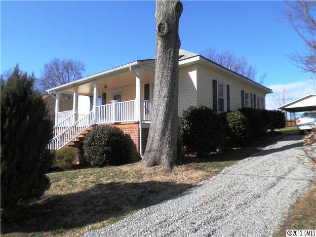 604 W 7th St, Kannapolis, NC 28081 photo 2