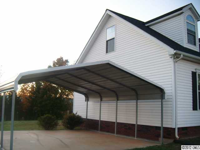 249 John E Parker Dr, Mill Spring, NC 28756 photo 2