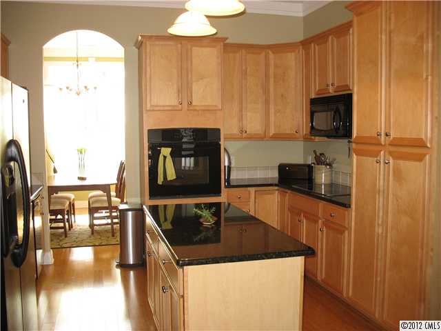 1041 Blacksnake Rd, Stanley, NC 28164 photo 6