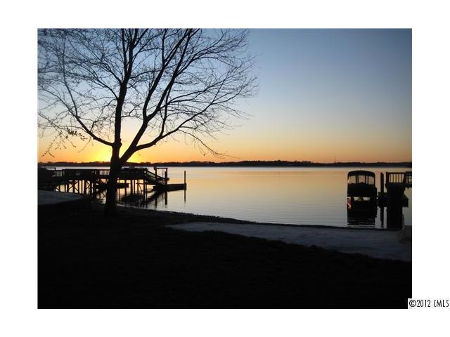 17412 Sail View Dr, Cornelius, NC 28031 photo 5