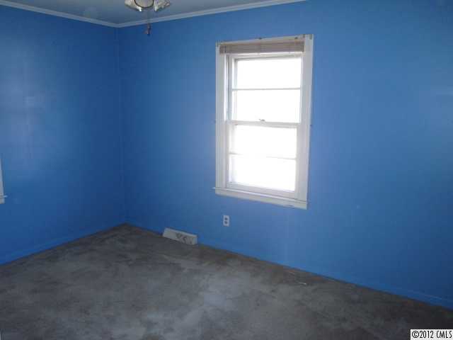 37 E J St, Maiden, NC 28650 photo 6
