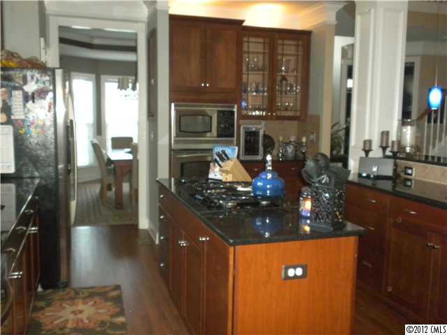 8604 Gresham Dr, Waxhaw, NC 28173 photo 4