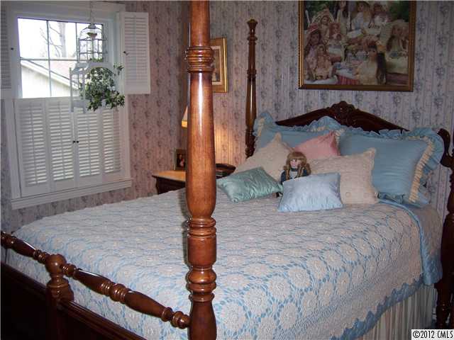 817 Sylvania Ave, Albemarle, NC 28001 photo 7